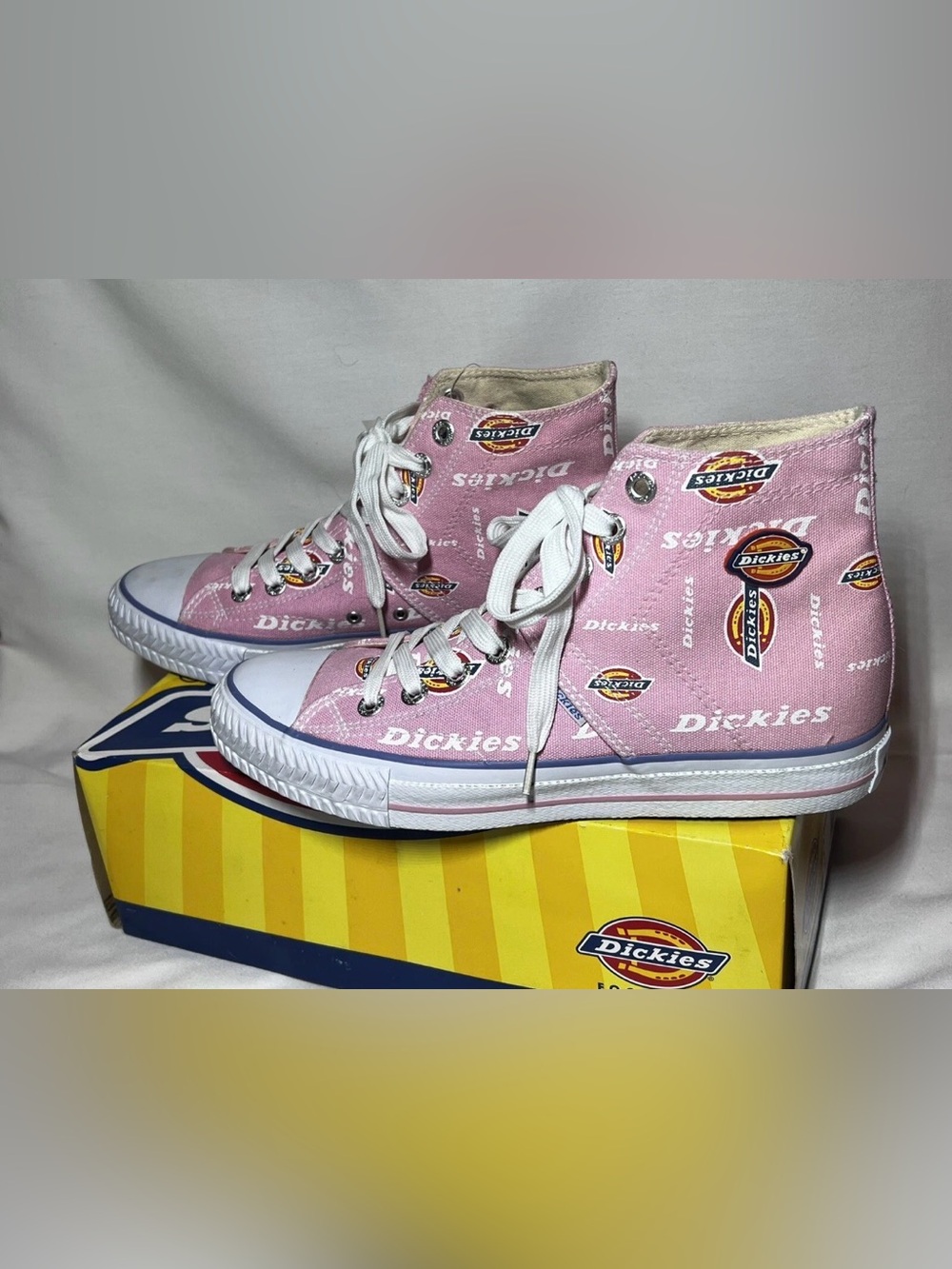 NEW Dickies Canvas Sneaker Women’s 10.5 Men’s 9 VTG ++ FREE KEYCHAIN